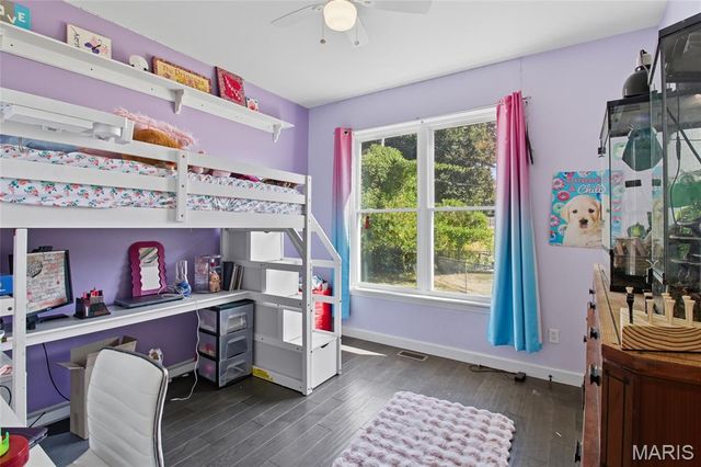 12073 Washington Court, Maryland Heights, MO 63043
