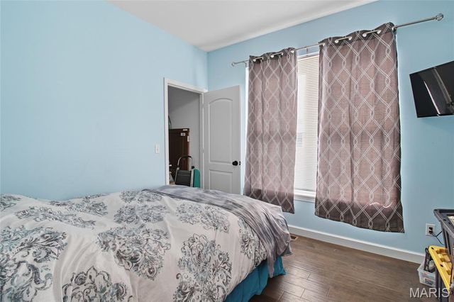 12073 Washington Court, Maryland Heights, MO 63043