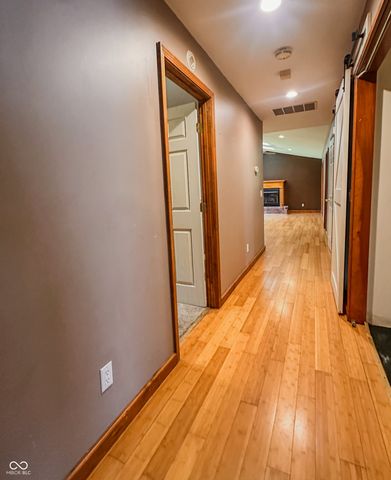 1172 N 200 E, Anderson, IN 46012