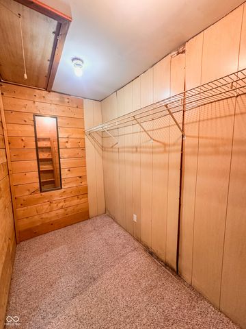 1172 N 200 E, Anderson, IN 46012