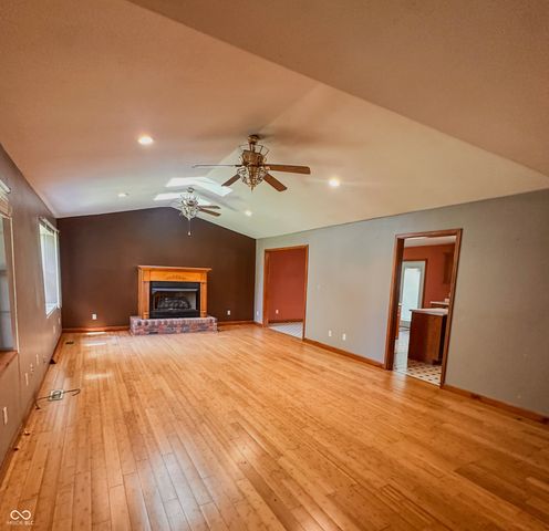 1172 N 200 E, Anderson, IN 46012