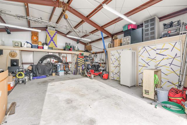 414 Hospital Dr, Raceland, LA 70394