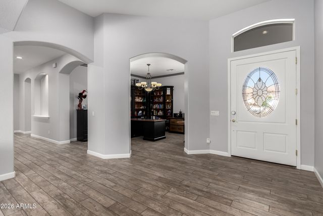 3931 E FOX Circle, Mesa, AZ 85205