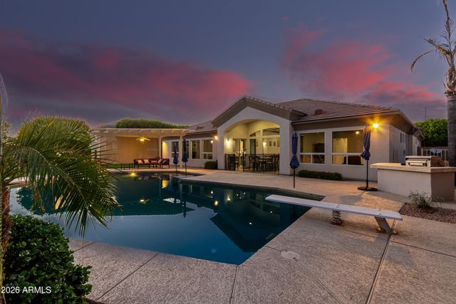 3931 E FOX Circle, Mesa, AZ 85205