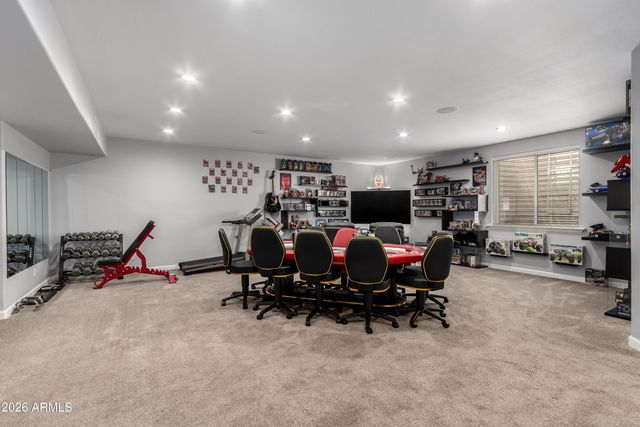 3931 E FOX Circle, Mesa, AZ 85205