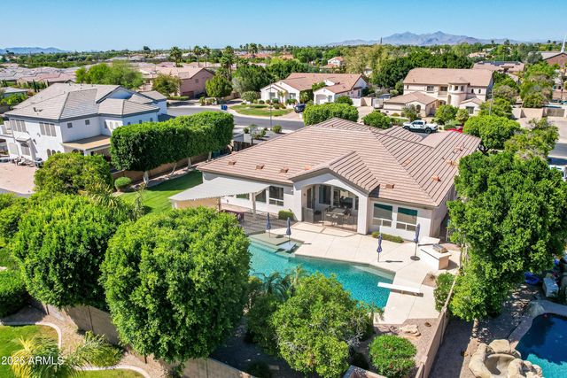 3931 E FOX Circle, Mesa, AZ 85205