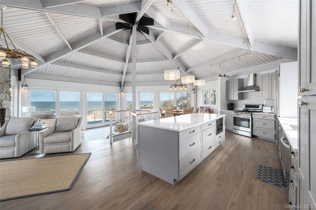 56765 Route 48, Greenport, NY 11944