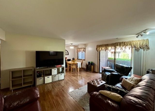 15801 Peggy Lane 1, Oak Forest, IL 60452