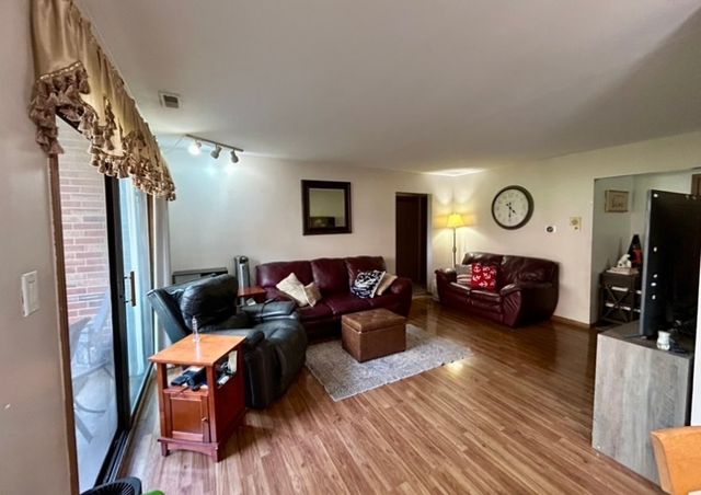 15801 Peggy Lane 1, Oak Forest, IL 60452