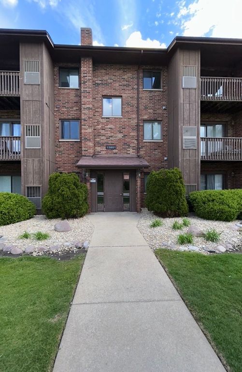 15801 Peggy Lane 1, Oak Forest, IL 60452