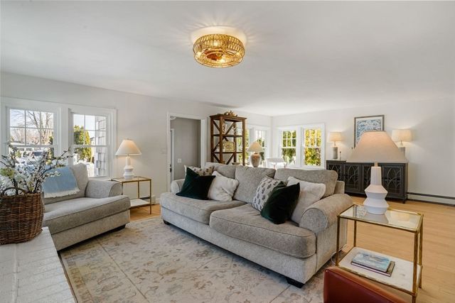 24 Chilton Ave, Kingston, MA 02364