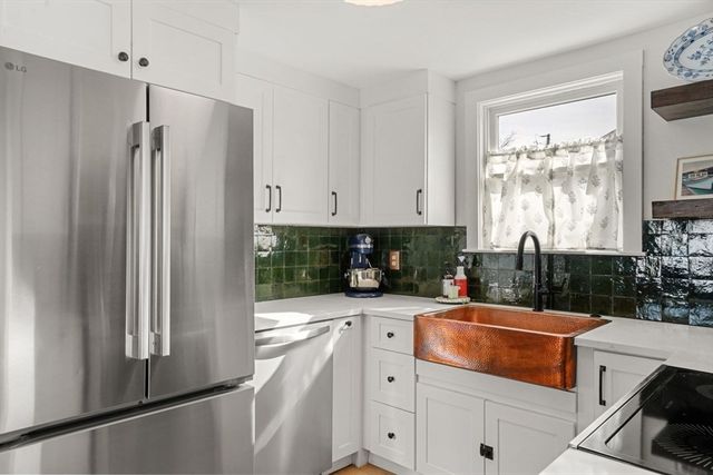 24 Chilton Ave, Kingston, MA 02364