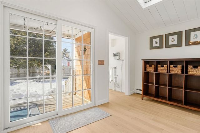 24 Chilton Ave, Kingston, MA 02364