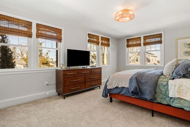 24 Chilton Ave, Kingston, MA 02364