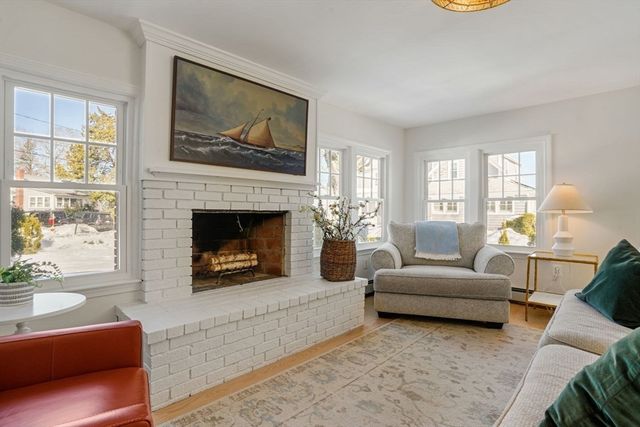 24 Chilton Ave, Kingston, MA 02364