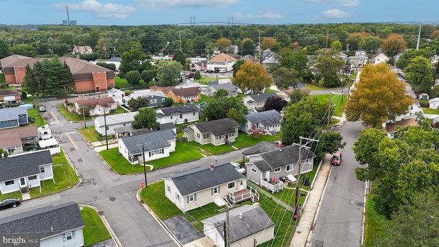 330 JACKSON AVE, Carneys Point, NJ 08069