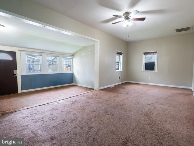 330 JACKSON AVE, Carneys Point, NJ 08069