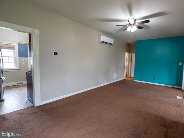 330 JACKSON AVE, Carneys Point, NJ 08069
