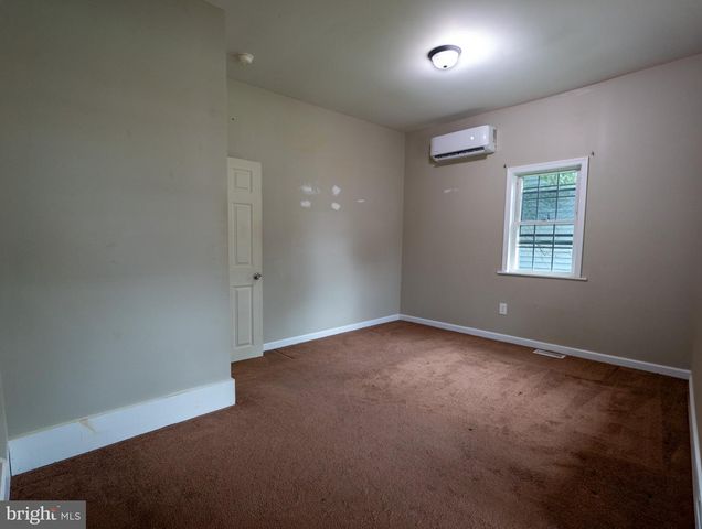 330 JACKSON AVE, Carneys Point, NJ 08069