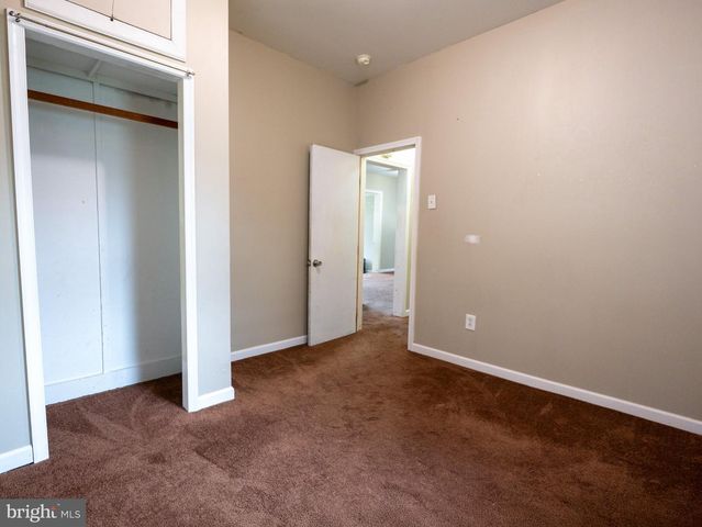 330 JACKSON AVE, Carneys Point, NJ 08069