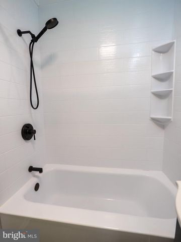 330 JACKSON AVE, Carneys Point, NJ 08069