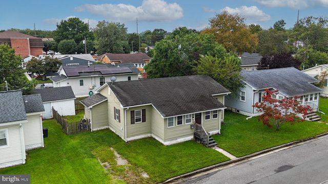 330 JACKSON AVE, Carneys Point, NJ 08069