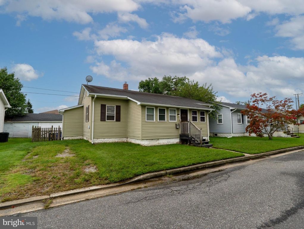 330 JACKSON AVE, Carneys Point, NJ 08069 — exterior