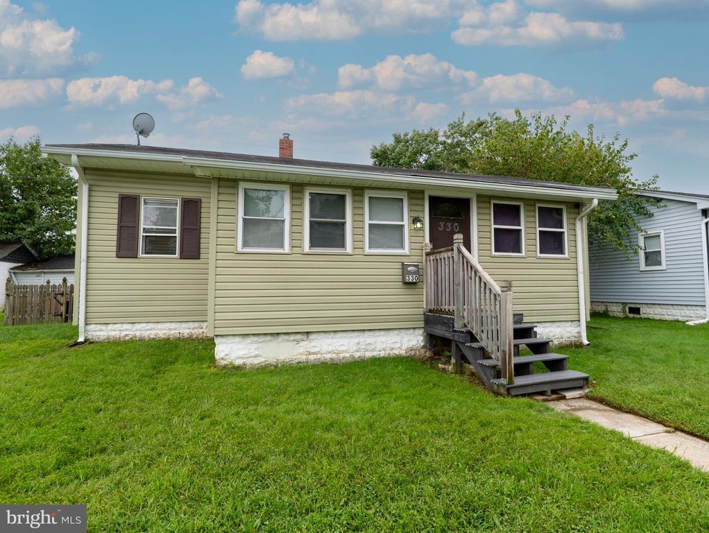 330 JACKSON AVE, Carneys Point, NJ 08069 — photo 2