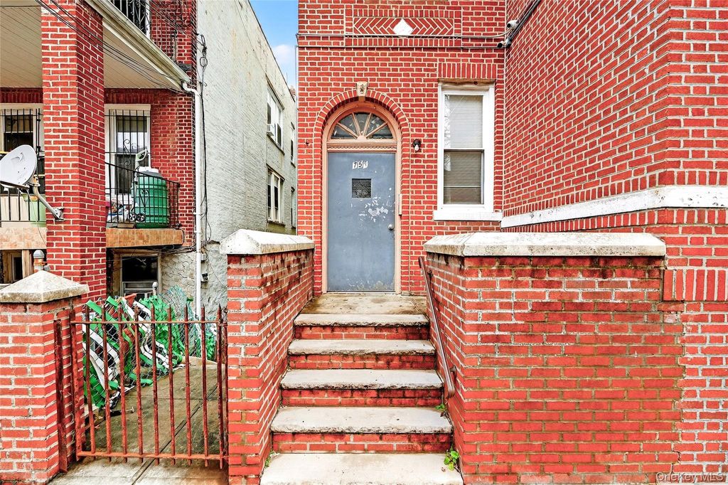 759 E 221st Street, Bronx, NY 10467 — exterior