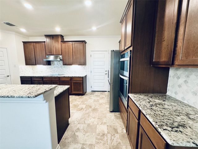 709 Jud Allen WAY, Leander, TX 78641