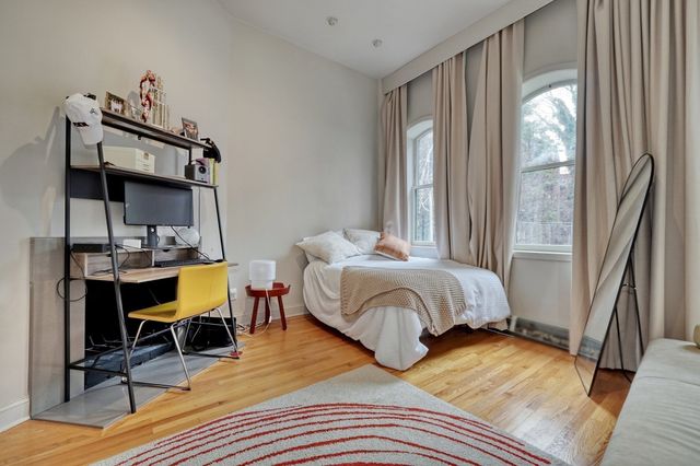 70 Clarendon St 1, Boston, MA 02116