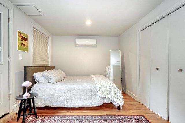 70 Clarendon St 1, Boston, MA 02116
