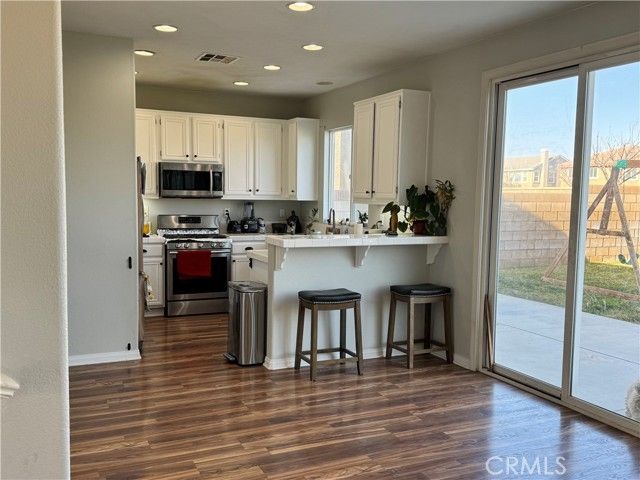 4225 Vahan Court, Lancaster, CA 93536