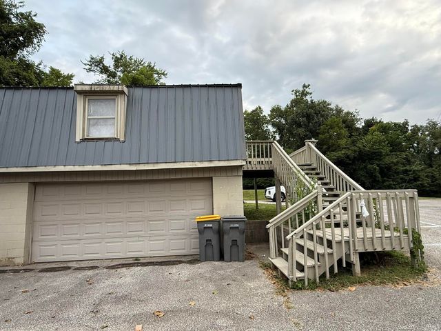 1024 W Country Club Drive, Bloomington, IN 47403