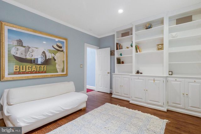 3230 VOLTA PL NW, Washington, DC 20007