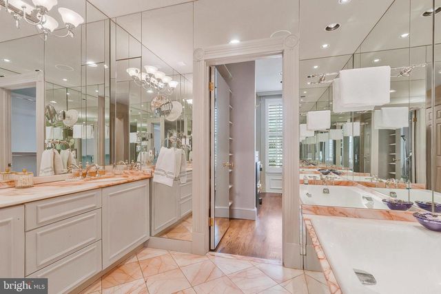 3230 VOLTA PL NW, Washington, DC 20007