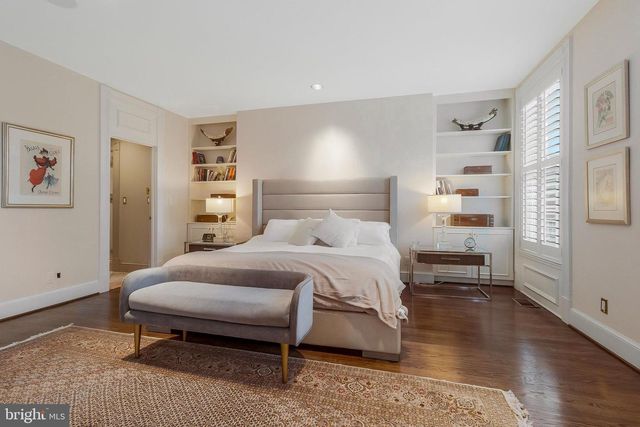 3230 VOLTA PL NW, Washington, DC 20007