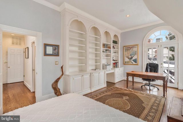 3230 VOLTA PL NW, Washington, DC 20007