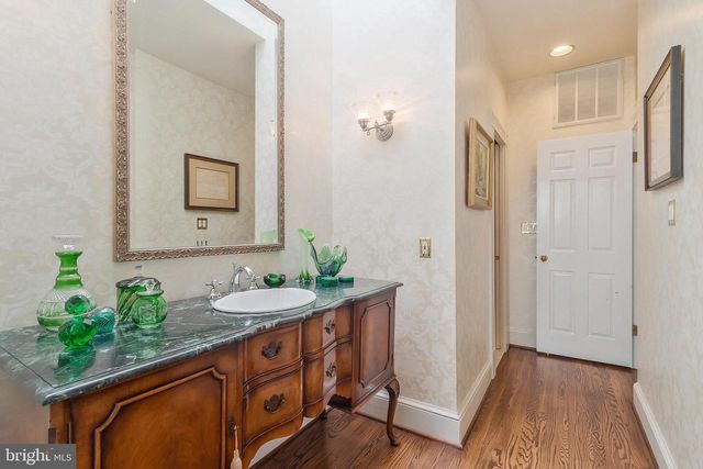 3230 VOLTA PL NW, Washington, DC 20007