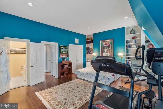 3230 VOLTA PL NW, Washington, DC 20007