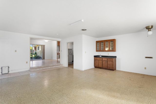 10155 La Gloria Way, Rancho Cordova, CA 95670