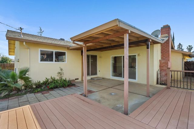 10155 La Gloria Way, Rancho Cordova, CA 95670