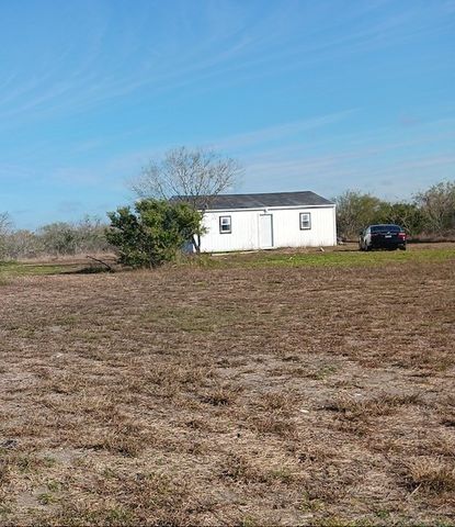 6267 County Road 523, Skidmore, TX 78389