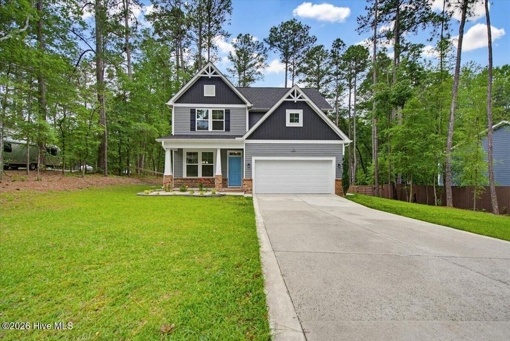 598 E L Ives Drive, Aberdeen, NC 28315