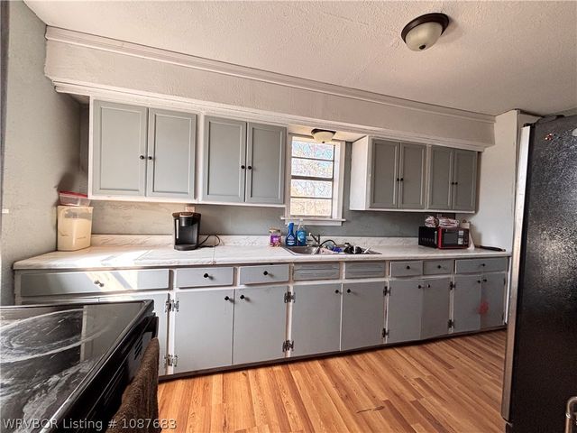 204 Choctaw Street, Hackett, AR 72937