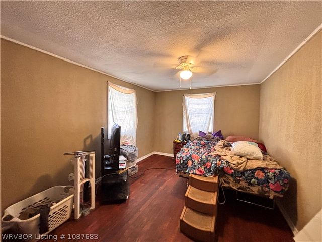 204 Choctaw Street, Hackett, AR 72937