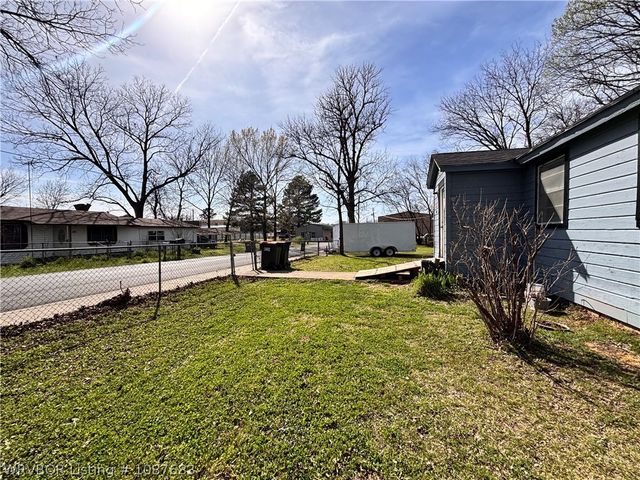 204 Choctaw Street, Hackett, AR 72937