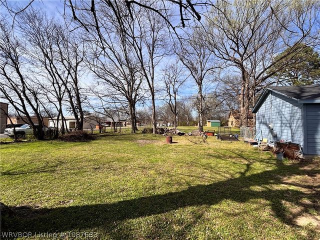 204 Choctaw Street, Hackett, AR 72937