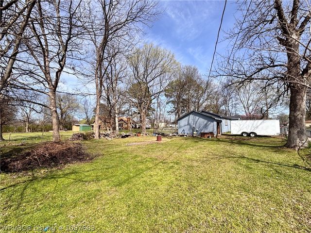 204 Choctaw Street, Hackett, AR 72937