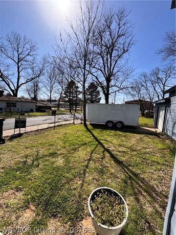 204 Choctaw Street, Hackett, AR 72937